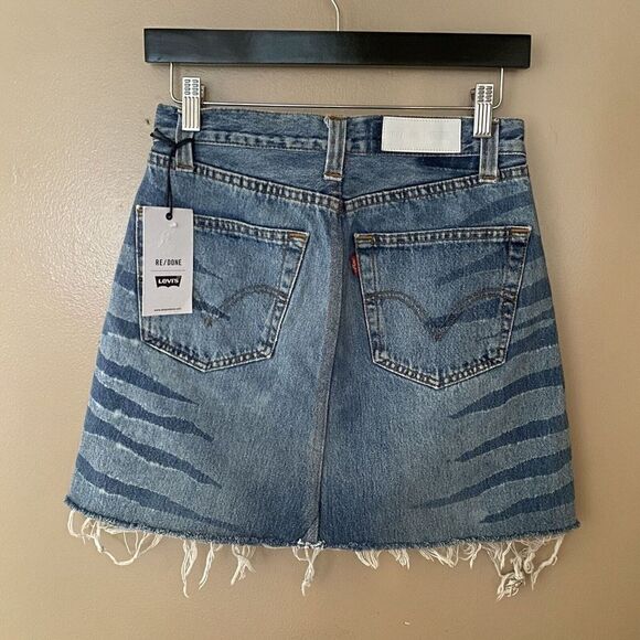 Re/done Levis Denim tiger bleach high waisted mini skirt NWT sz 26-28 Rare - Picture 4 of 9